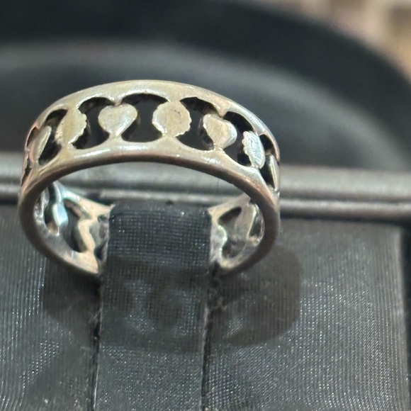 James Avery hearts and flowers ring - Picture 2 of 3